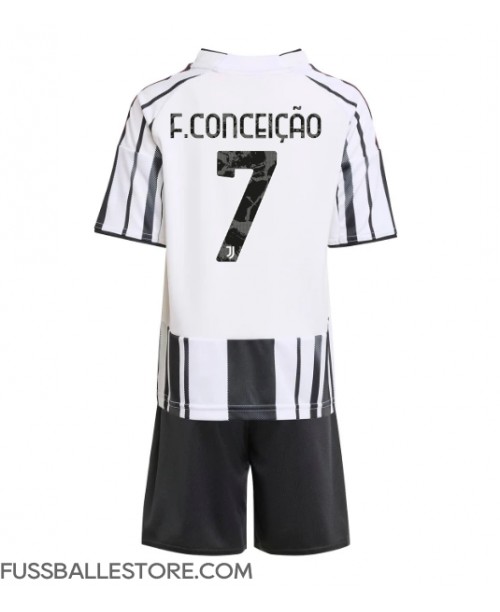 Günstige Juventus Francisco Conceicao #7 Heimtrikotsatz Kinder 2025-26 Kurzarm (+ Kurze Hosen) Günstige Juventus Francisco Conceicao #7 Heimtrikotsatz Kinder 2025-26 Kurzarm (+ Kurze Hosen)